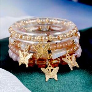 Meet Your Favorite Custom Jewelry  Posher, Chanta